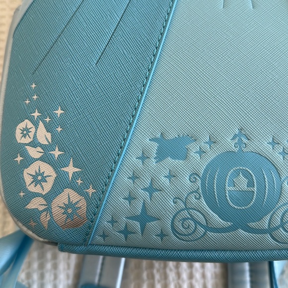 EUC Loungefly Disney Cinderella Blue Bow Dress Mini Backpack💙 - Picture 8 of 12